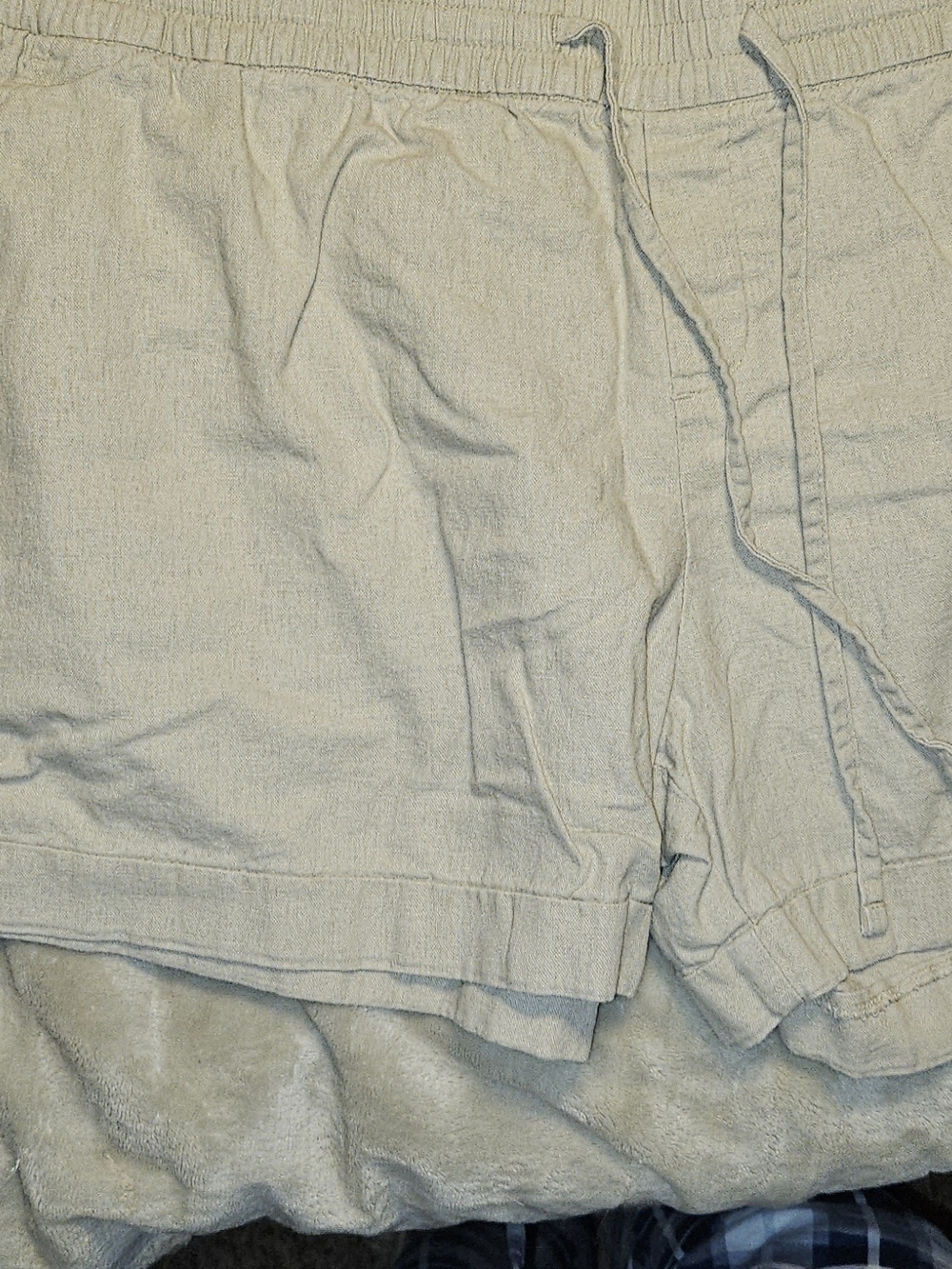 Old Navy Light Beige Drawstring Women’s Shorts